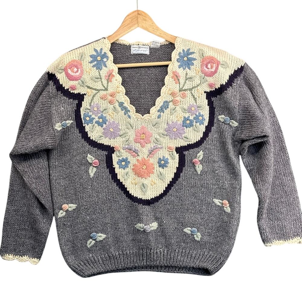 Maggie Lawrence Vintage Floral Embroidery Scalloped Neck Granny Sweater Women L